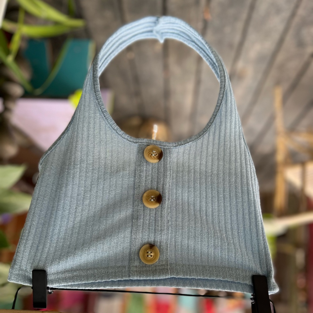 ROMWE Light Blue Crop Top w/ Faux Tortoise Shell Buttons Size Small